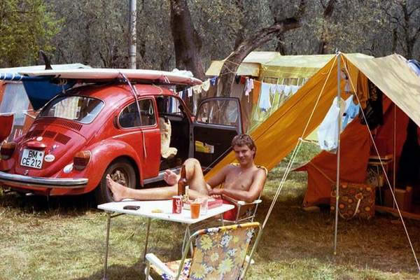 Mit K�fer und Surfbrett am Gardasee (1979)